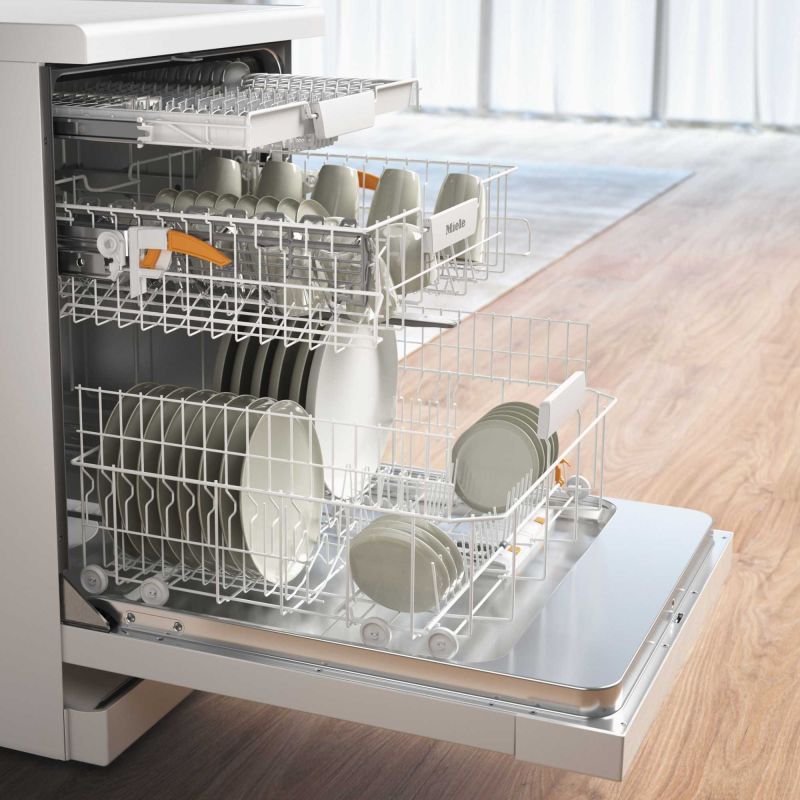 Miele G5611 SC Active Freestanding Dishwasher
